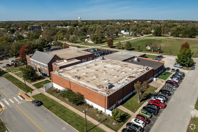 Lyndon High school is about 10 minutes from Vassar.