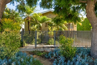 1766 Carmona Ave, Los Angeles, CA 90019