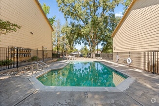 5341 Walnut Ave, Sacramento, CA 95841