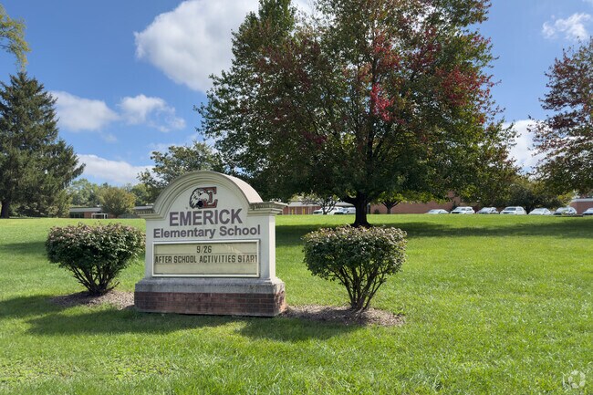 Kids can walk to Emerick Elementary School located in the middle of Purcellville's neighborhood.