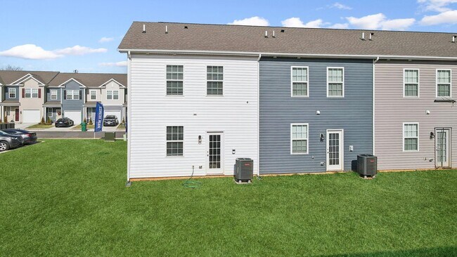 100 Rae Ct, Luray, VA 22835 - photo 2