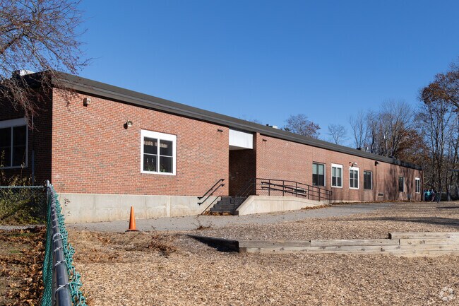 Village Elementary School serves students k-1.