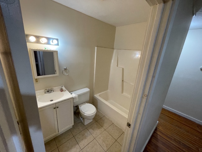 41 Academy St unit 2C, Amsterdam, NY 12010 - photo 4