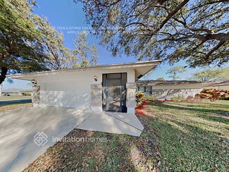 101 Greenwood Ct, Royal Palm Beach, FL 33411