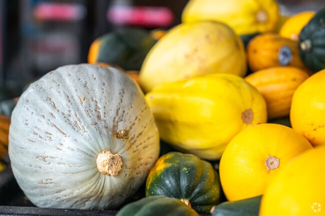 Queensborough-Brentwood locals have easy access to Safeway and Fred Meyer among other grocers.