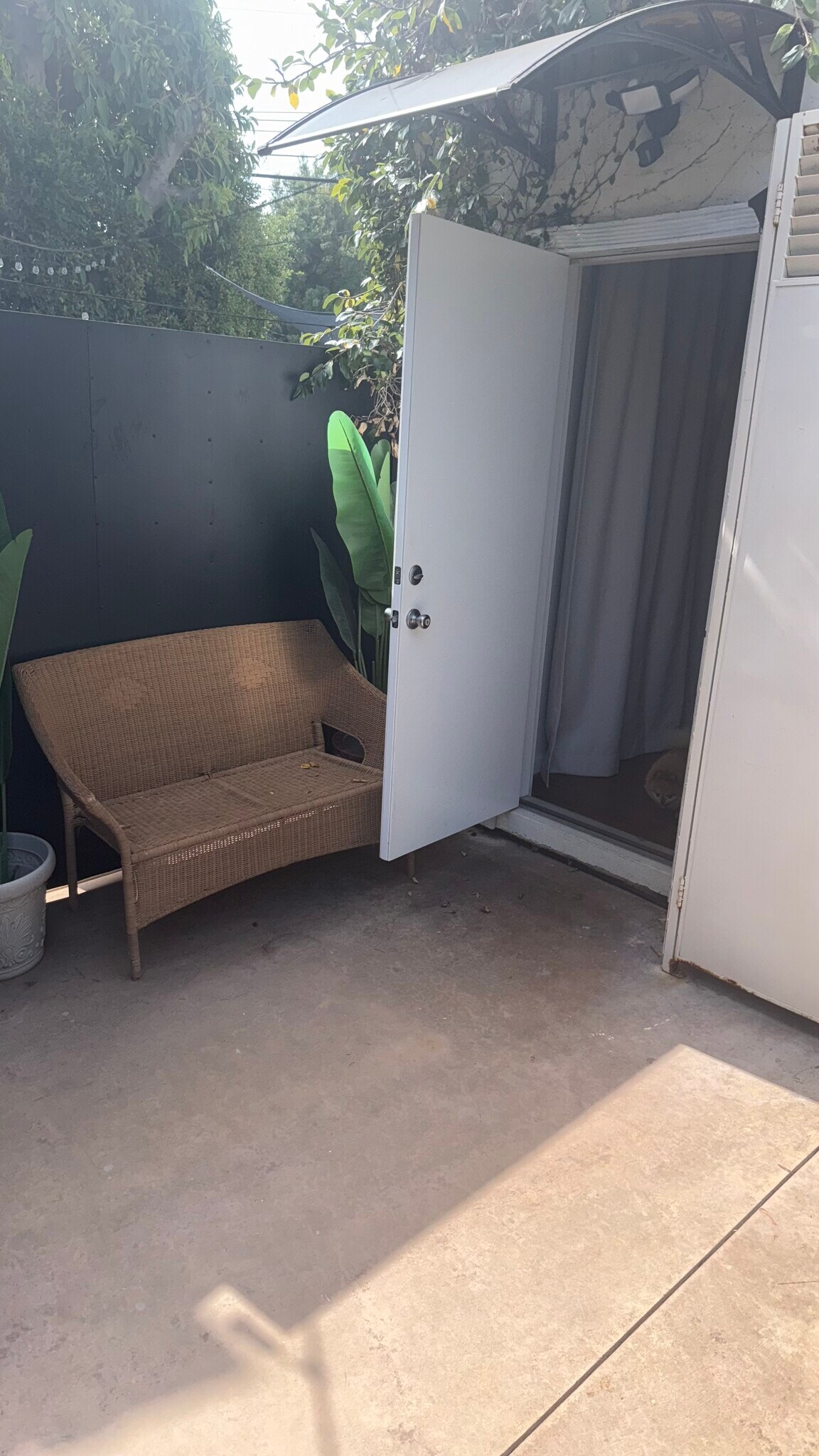 6661 Lindenhurst Ave unit Dino, Los Angeles, CA 90048 - photo 1