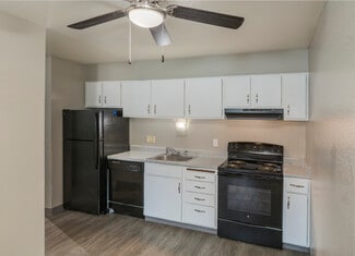 1129 Bennett Ave, Colorado Springs, CO 80909