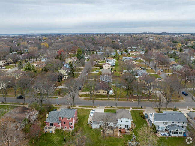 Lovely homes line the streets in Rolling Meadows.