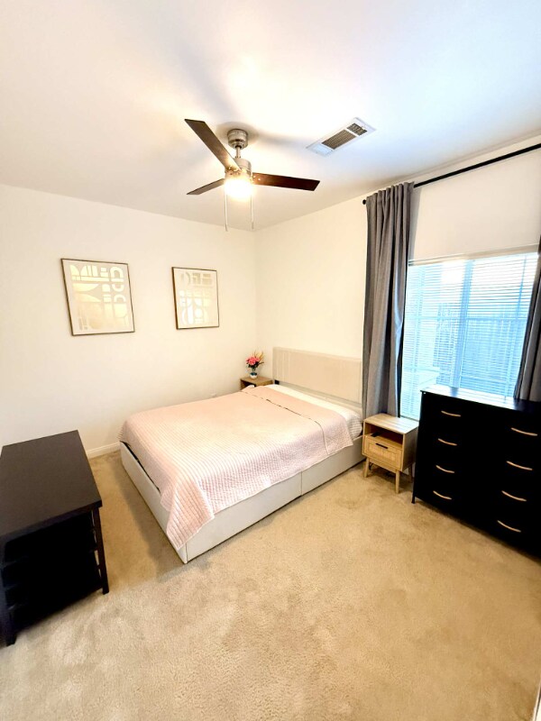 2423 Trapper St, Bakersfield, CA 93313