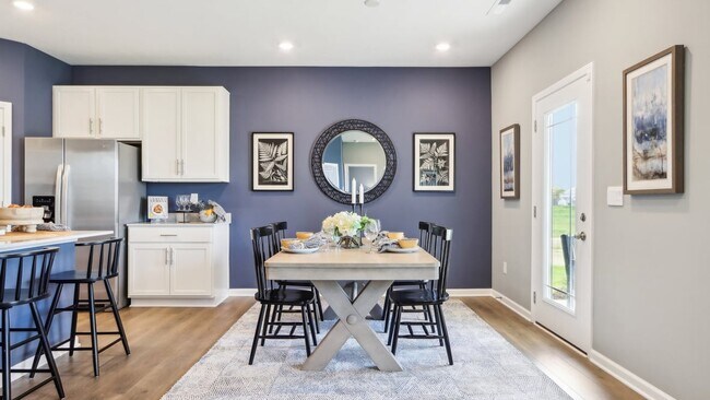 1366 Foxtail Ln, Whiteland, IN 46184 - photo 6