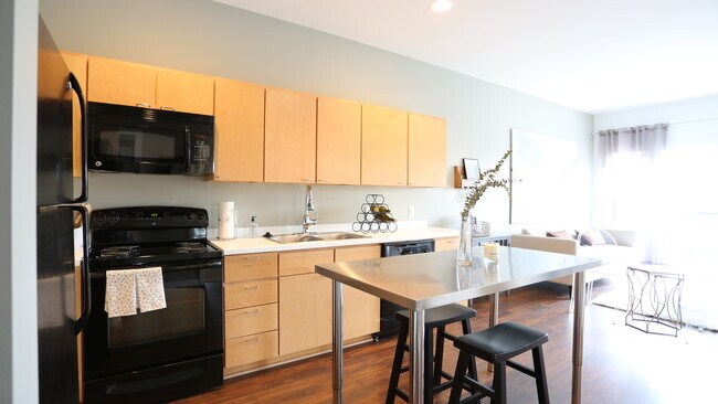 The Benchmark Apartments, Columbus, OH 43220 - photo 6