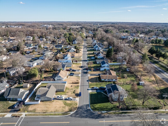 Heather Hills is a serene neighborhood ideal for families and outdoor lovers.