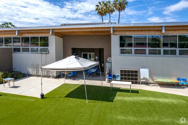 Poway Schools Country Montessori School Of Poway Building