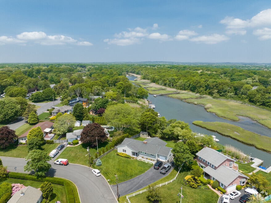 East Moriches_1001265_CN_070725_v1