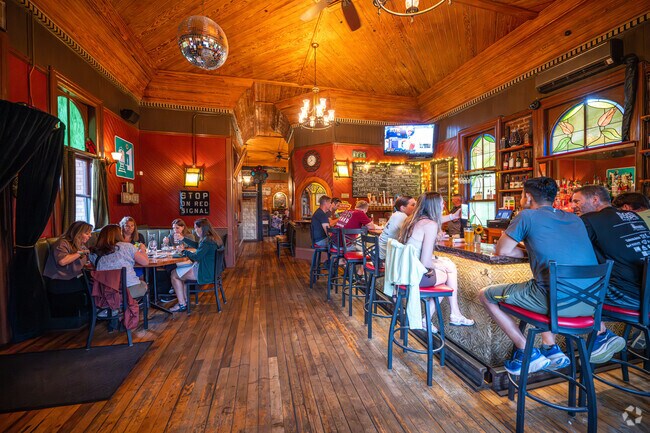 Visitors love the cozy ambiance and tasty dishes at Windsor Station Restaurant & Barroom.