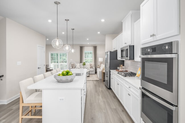 8411 Branch Side Way unit 37123876, Brandywine, MD 20613 - photo 5