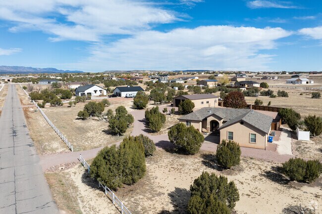 Home prices in Penrose can reach up to $820,000.