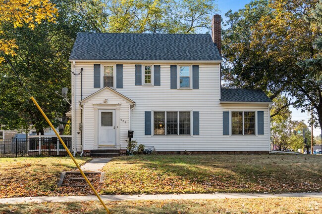 Colonial-style homes in Slatterly Park offer classic designs with a welcoming, timeless appeal.