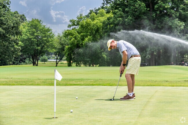 Ford’s Colony includes a putting green so residents can practice their short game without leaving the neighborhood.