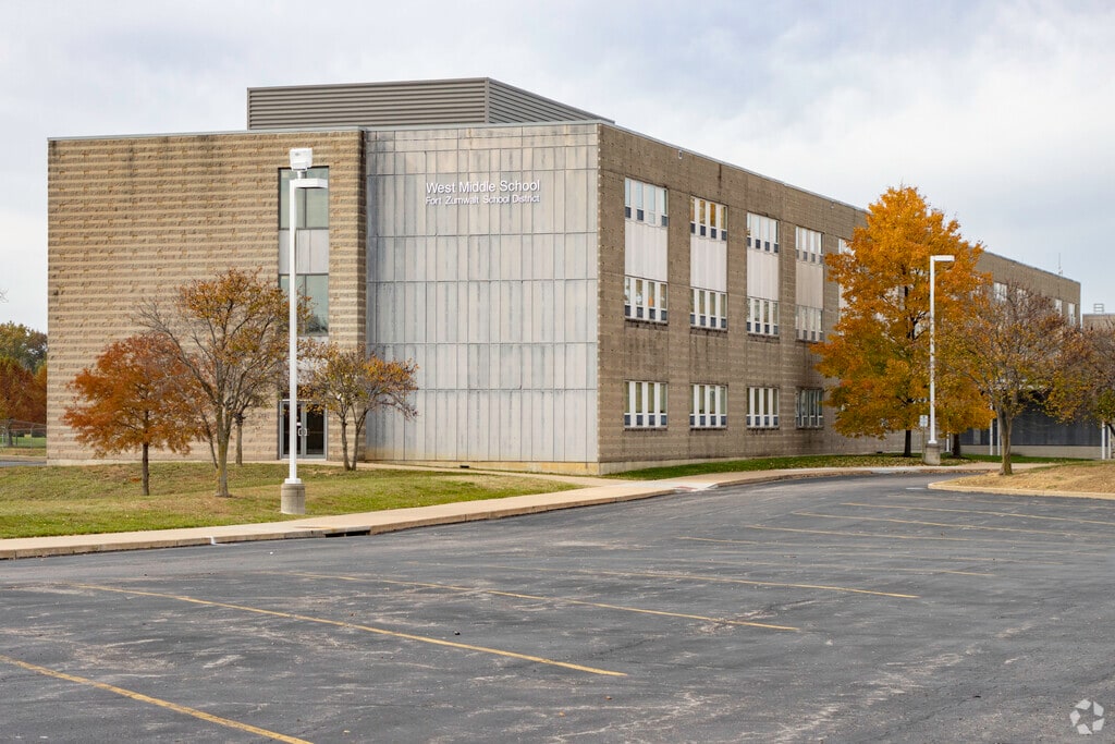Ft. Zuwmalt West Middle School provides education in the neighborhood o
O'Fallon Saint Charles.