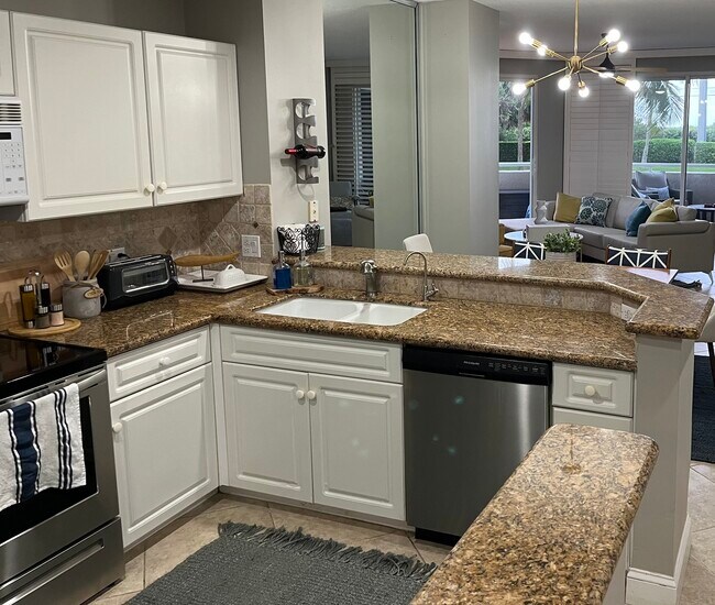 Atlantic View Beach Club unit T-4, Hutchinson Island, FL 34949 - photo 6