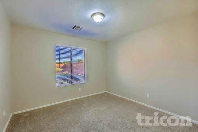 2601 S 79th Dr, Phoenix, AZ 85043 - photo 6