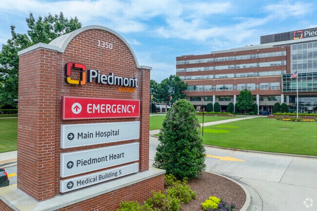 Residents of Cross Creek rely on Piedmont Augusta for comprehensive medical care and emergency services.