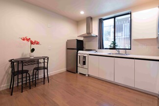 621 Aileen St Unit 1, Oakland, CA 94609