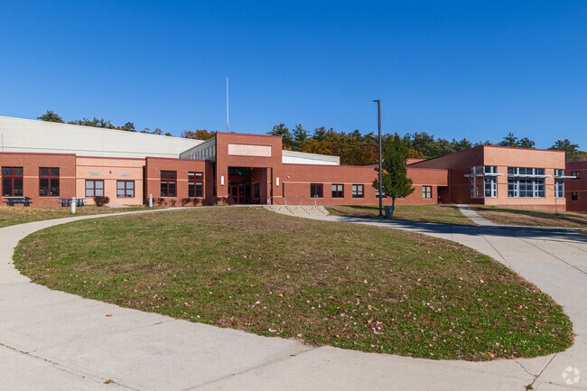 Biddeford Middle School serves the town of Biddeford.