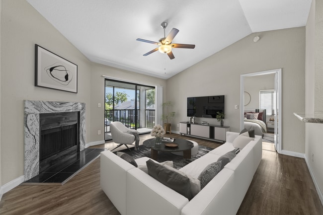 Whispering Palms, Largo, FL 33774 - photo 2