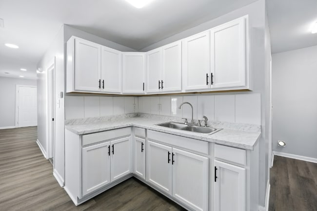 118 Parkdale Ave, Hampton, VA 23669 - photo 6