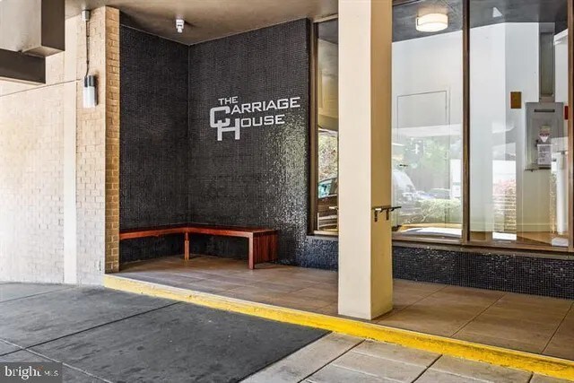 Carriage House unit 516, Washington, DC 20037 - photo 2