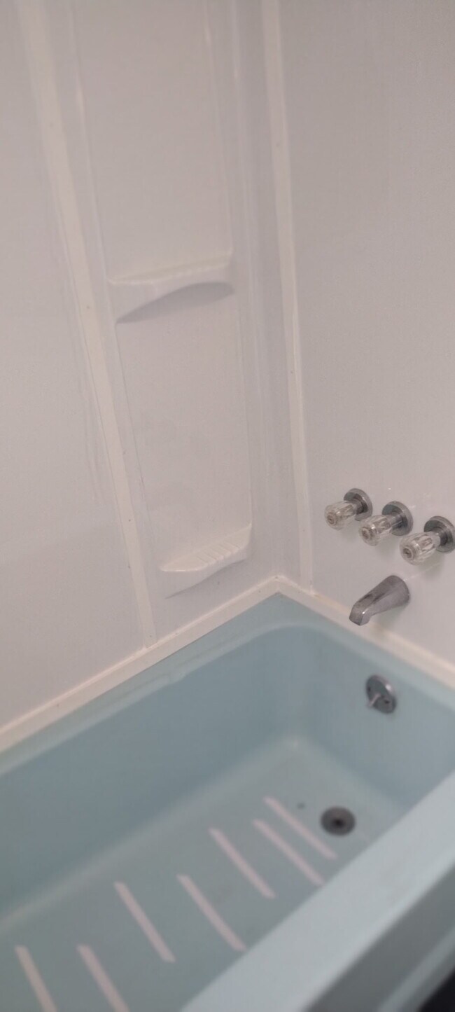 1607 Derry St, Harrisburg, PA 17104