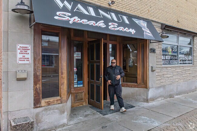 The Walnut Speakeasy features over 30 beers on tap.