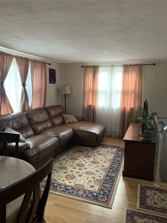 15 Weymouth Ave Unit Floor 2, Boston, MA 02132