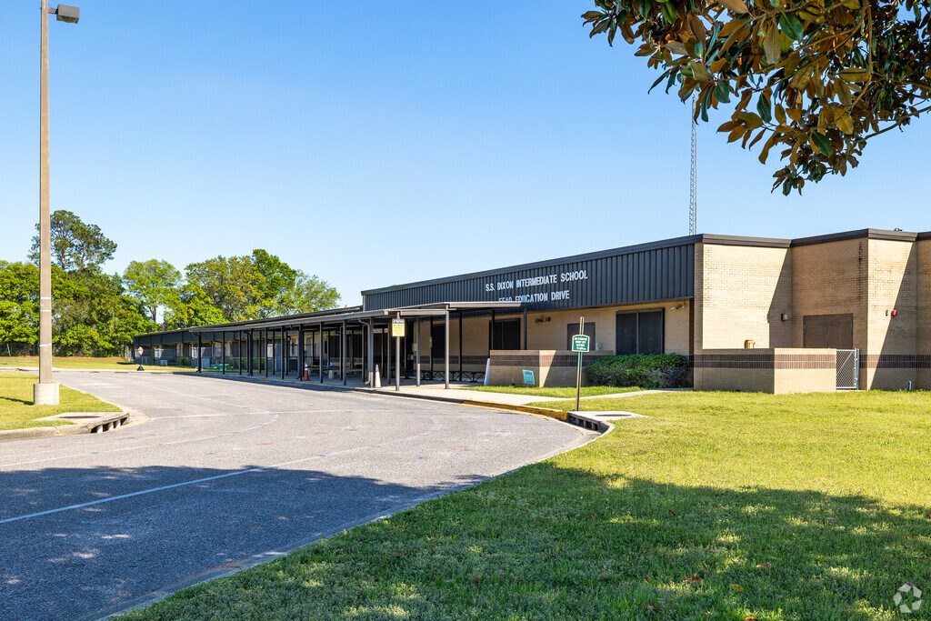 SS Dixon Intermediate School ignites a passion for learning.