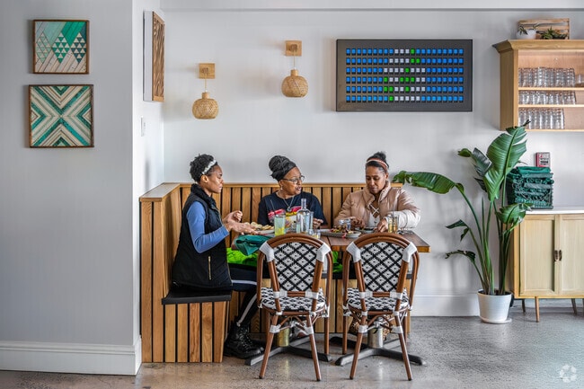 Located near Harbor Park, Tate's has a relaxing dining experience with fresh seafood and great drinks.