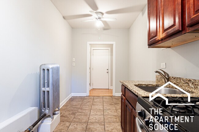 544 W Surf St unit 2, Chicago, IL 60657 - photo 6