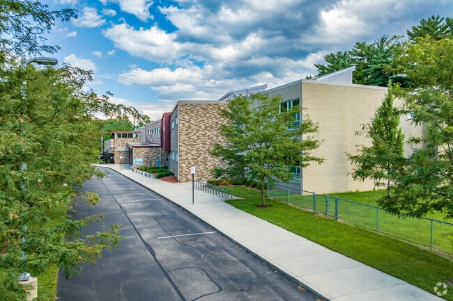 Olde Orchard Elementary mascot is the Panda's.