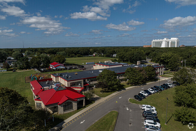 Here is an aerial looking north west. The District Court Clerk's Office is in the distance.