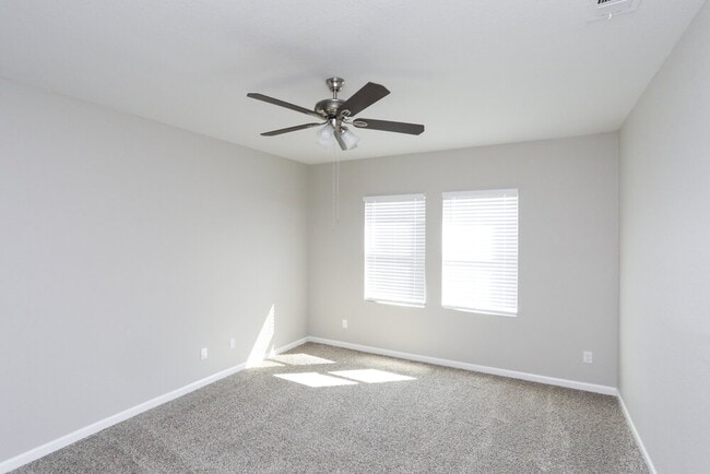 7015 London Fog Dr, Dallas, TX 75227 - photo 7