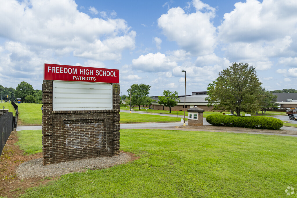Freedom High School serves students of Morganton, NC.