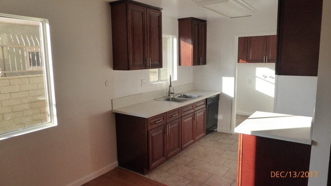 20214 Cohasset St, Winnetka, CA 91306 - photo 3