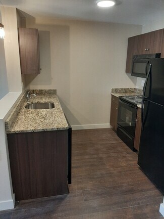 55 W 3rd St Unit 1, Lowell, MA 01850