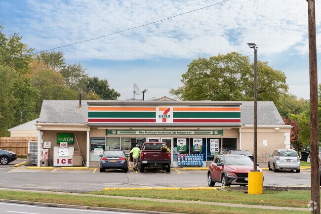 While there isn't much retail in Riverview you can certainly run some errands.