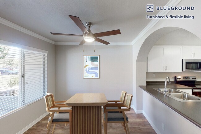 200 Avalon Dr unit FL2-ID5679A, Bedford, MA 01730 - photo 4