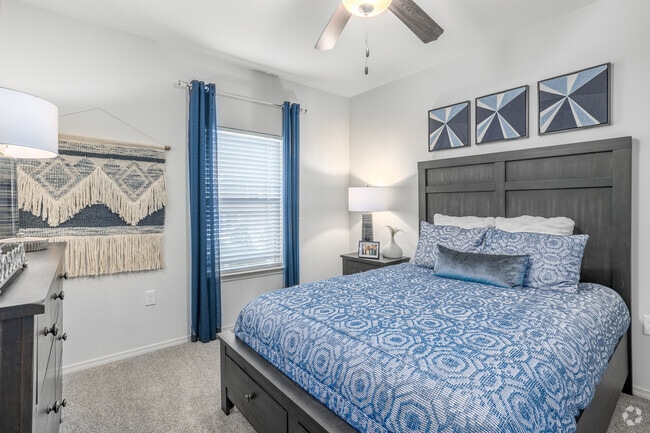 2BR, 2BA - 1,108SF - Secondary Bedroom