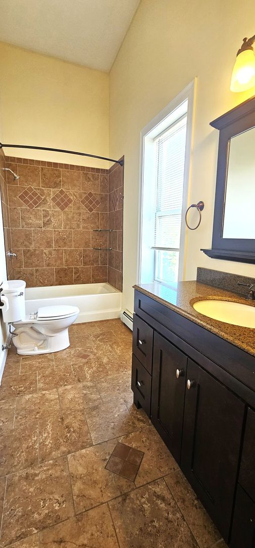 51 N Champlain St unit 1, Burlington, VT 05401 - photo 5