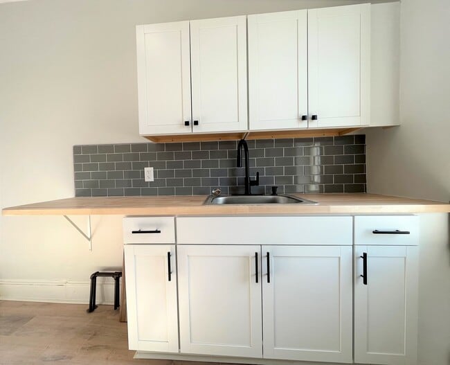 300 Elm Place, Leonia, NJ 07605 - photo 2