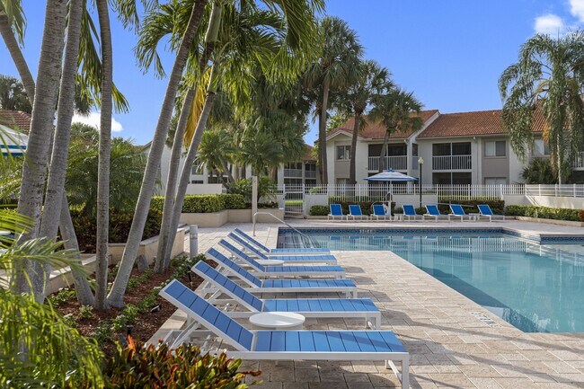 Monaco Isles, West Palm Beach, FL 33409 - photo 2